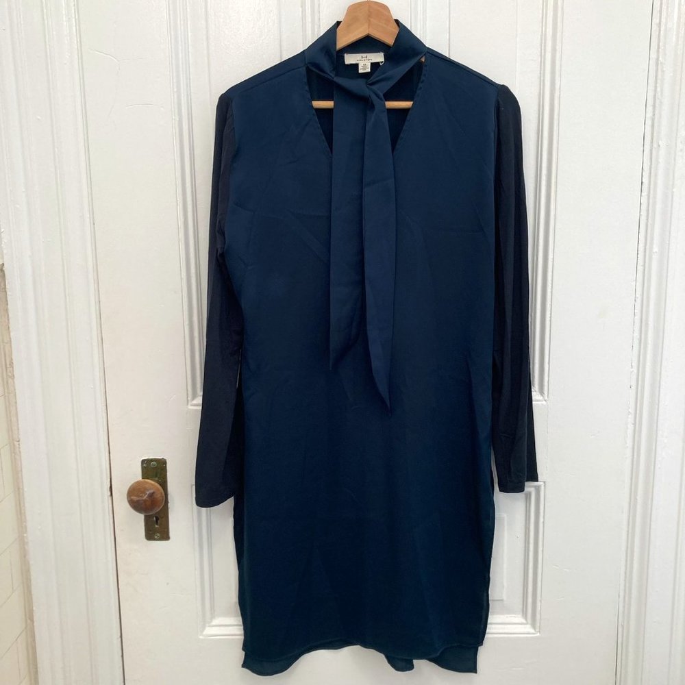 Halston Elegant Long Dark Green Flowy Top